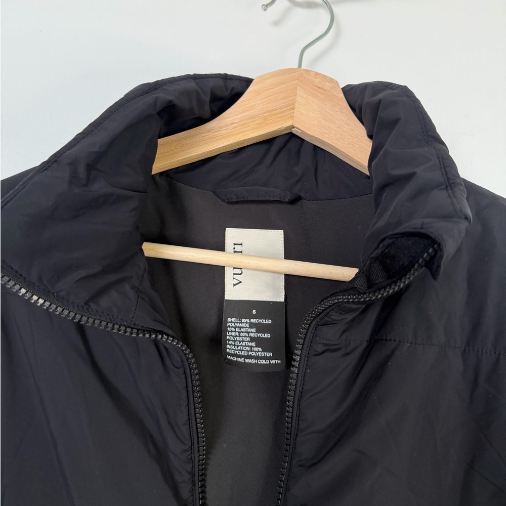 Vuori Black Canyon Insulated Jacket - Picture 6 of 6